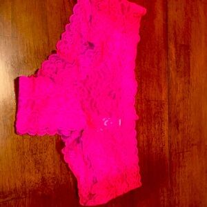 Absolutely stunning sexy lace panty size L , brand new, gorgeous back design